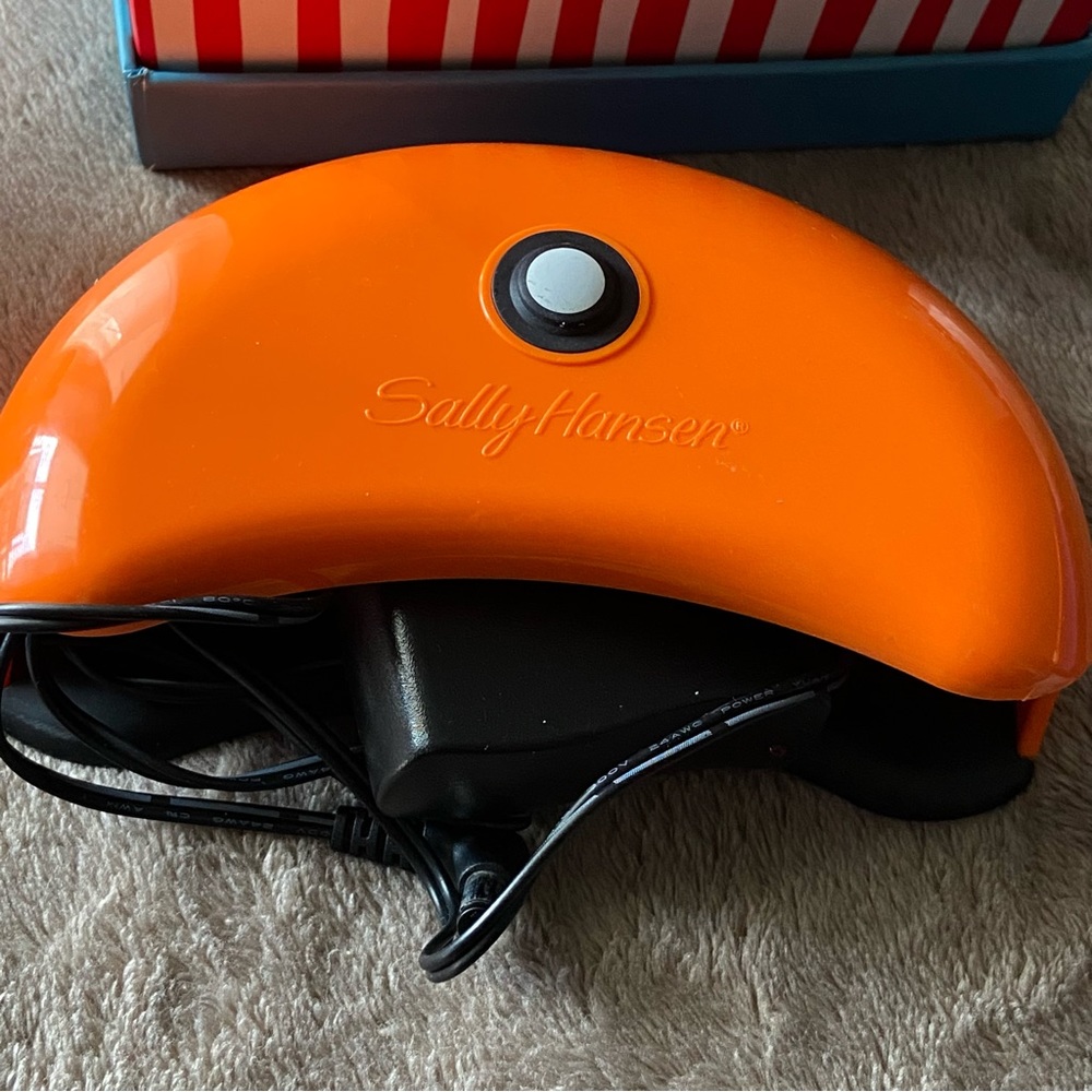 Sally Hansen LED Light